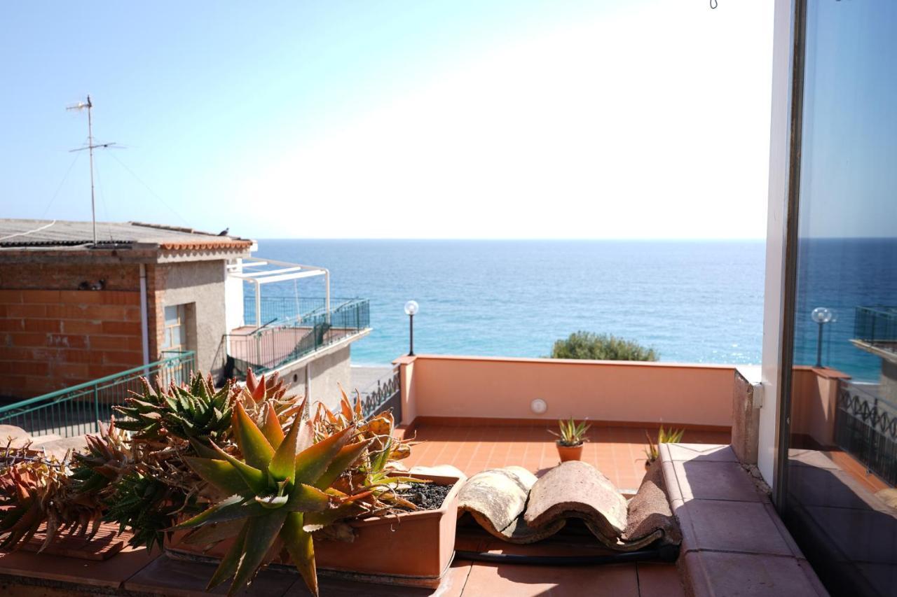 Vacanza Taormina Mare Mazzeo Buitenkant foto