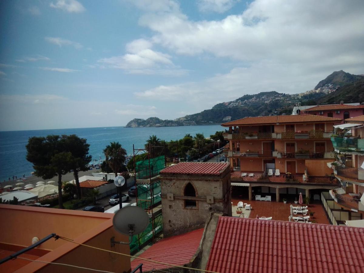 Vacanza Taormina Mare Mazzeo Buitenkant foto