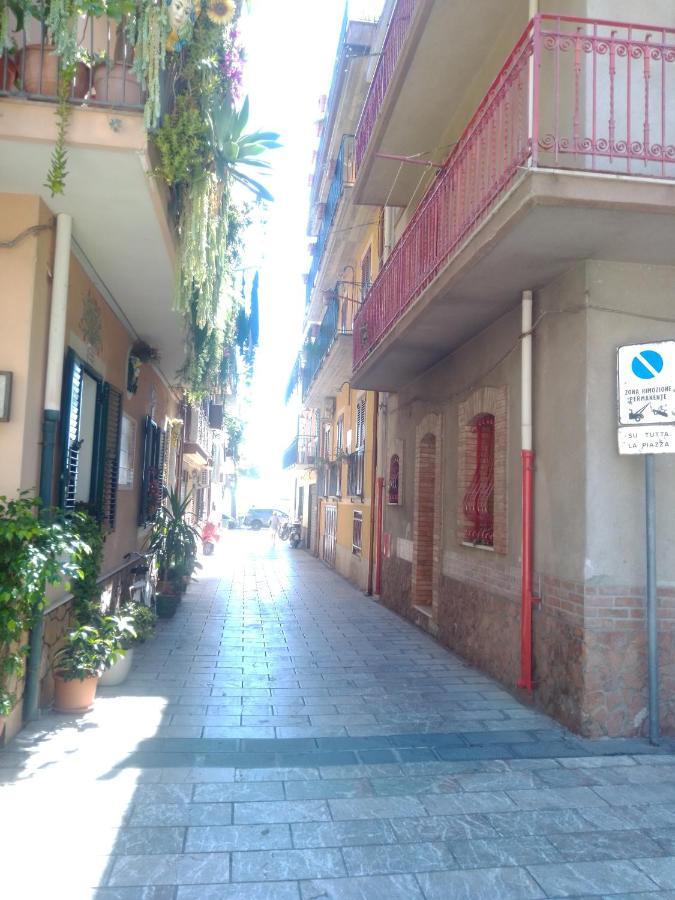 Vacanza Taormina Mare Mazzeo Buitenkant foto