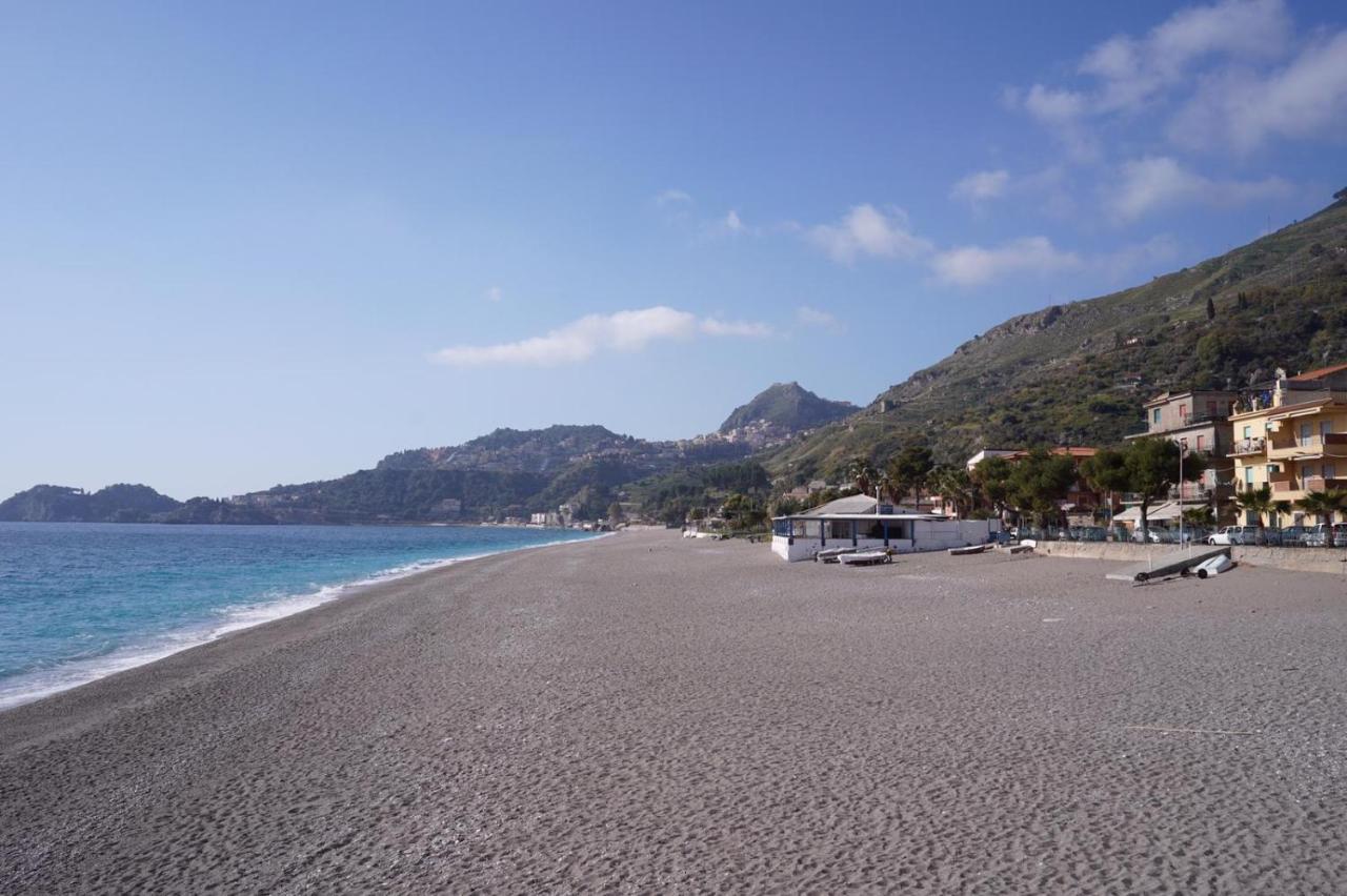 Vacanza Taormina Mare Mazzeo Buitenkant foto